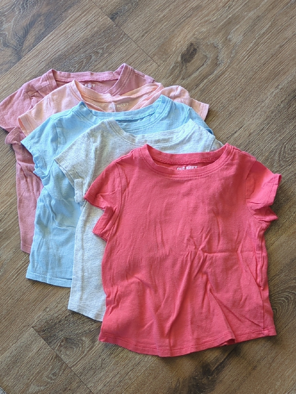 5 Old Navy Short Sleeve Tee Bundle 2T